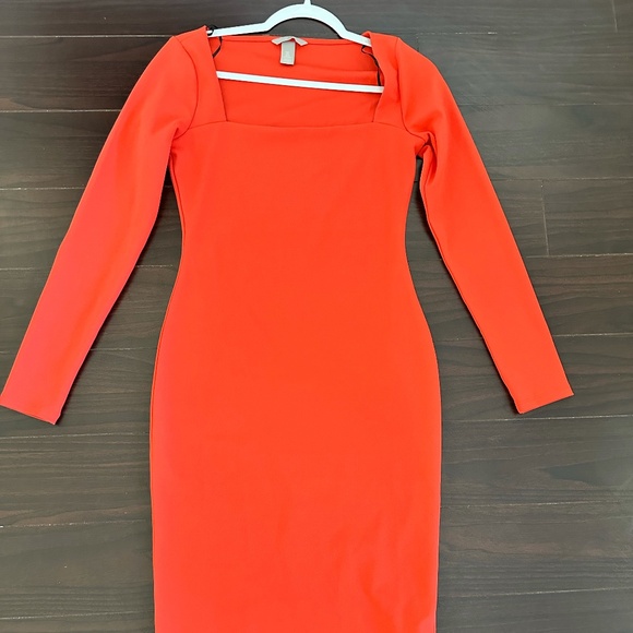 A Day Party Dress - Picture 1 of 2